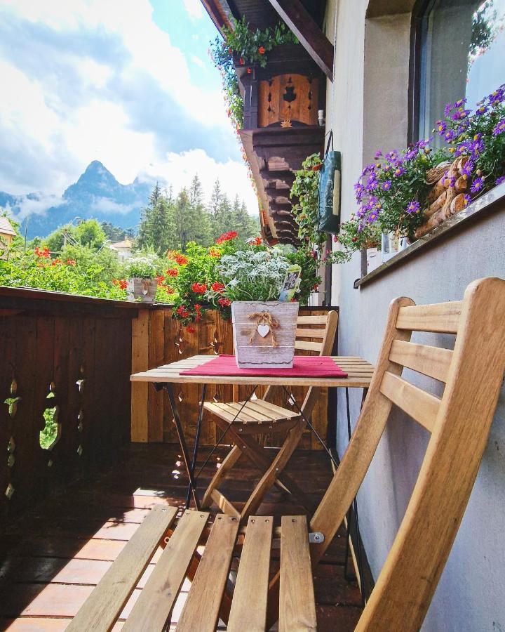 Amor Tirol Busteni (Adults Only) Exteriér fotografie